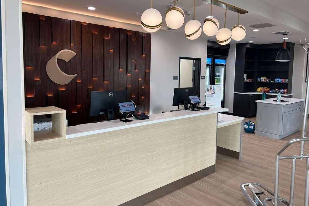 Comfort Inn & Suites New Port Richey Downtown District Interior foto